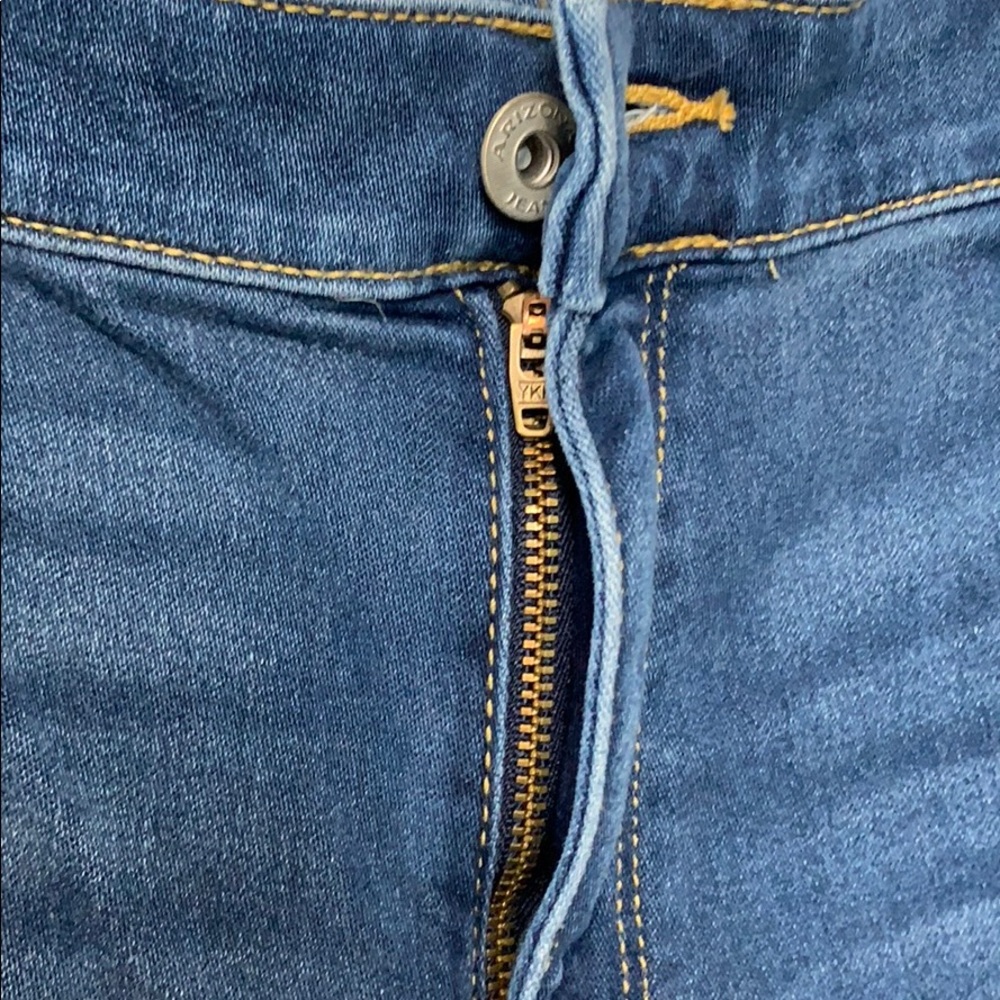 Arizona Ripped Jeans - Picture 3 of 5